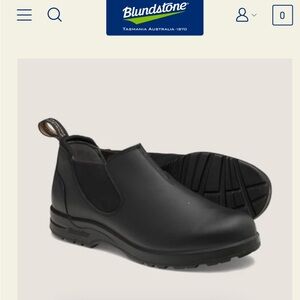 Blundstone ankle boots , black leather size 9.5 women’s